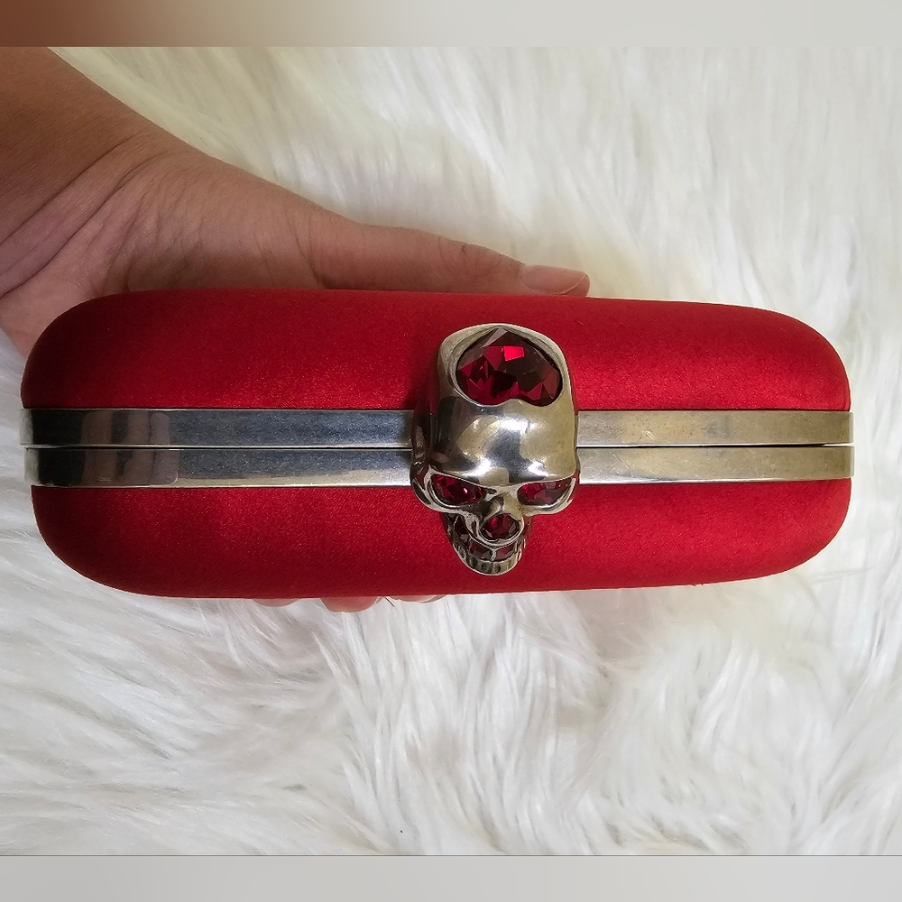 Alexander McQueen Red Silk Heart Skull Box Clutch Limited Edition - Picture 7 of 17
